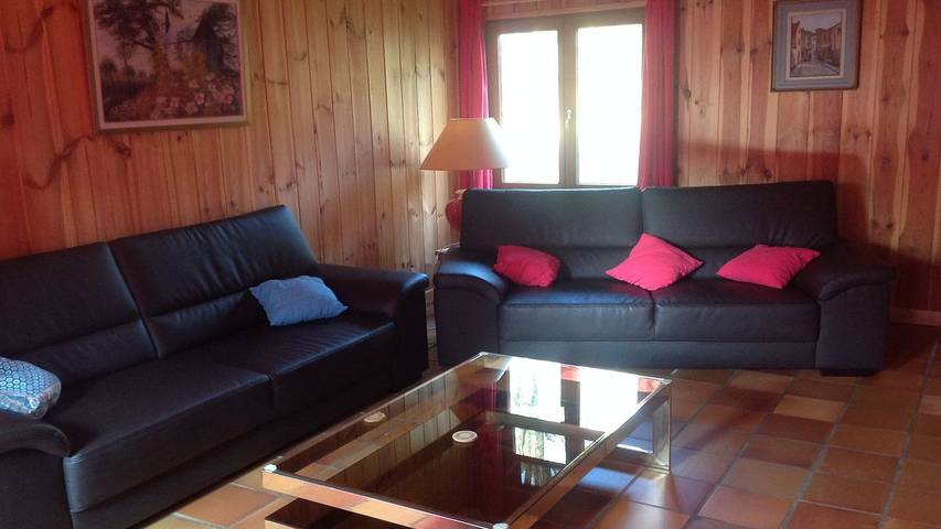 Location de vacances pour 5 personnes, avec jardin à Ciney - 2