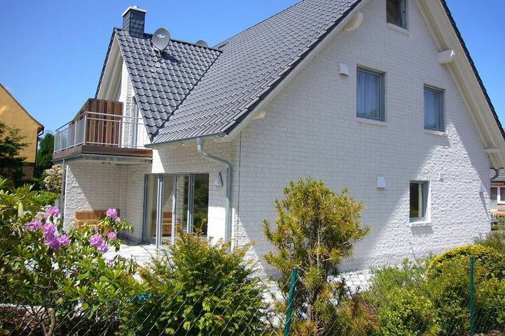 Ferienhaus für 6 Personen, mit Balkon und Garten in Binz