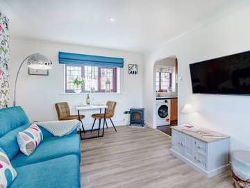 Log Cabin for 2 People in Forest of Bowland, Photo 3