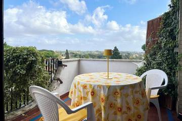 Ferienwohnung für 2 Personen, mit Whirlpool und Balkon in Rom