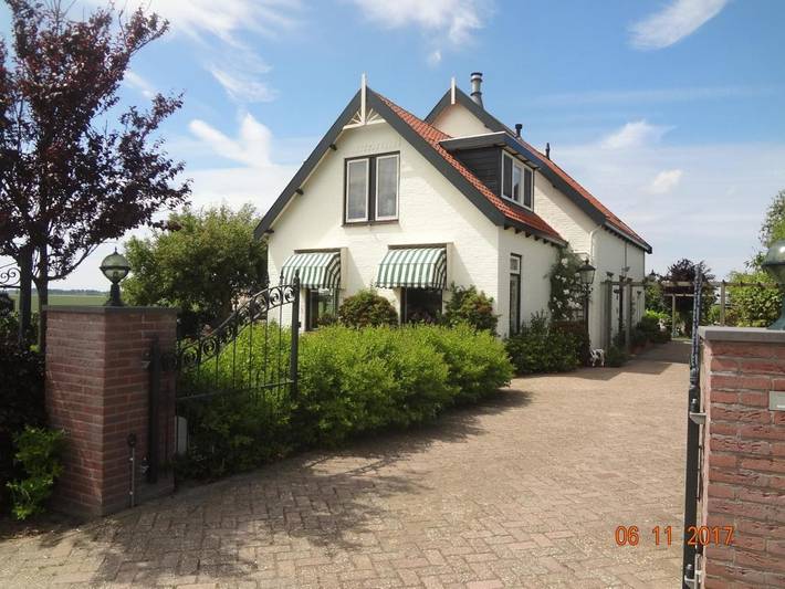 B&b voor 2 personen, with Terras and Tuin as well as Uitzicht in Hellevoetsluis