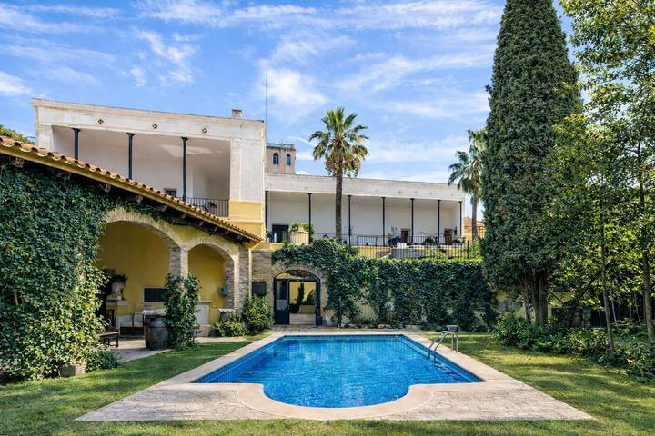 Casa rural para 39 personas, con jardín, Se admiten mascotas en Bajo Penedés