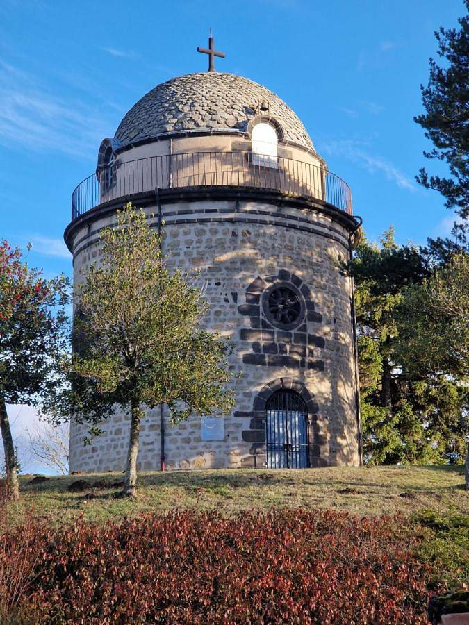 Location de vacances pour 4 personnes, avec jardin à Saint-Genès-Champanelle - 3