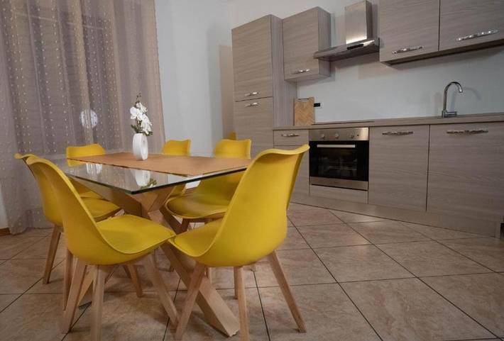 Gîte pour 7 personnes, avec vue et terrasse, animaux acceptés à Tirano - 4