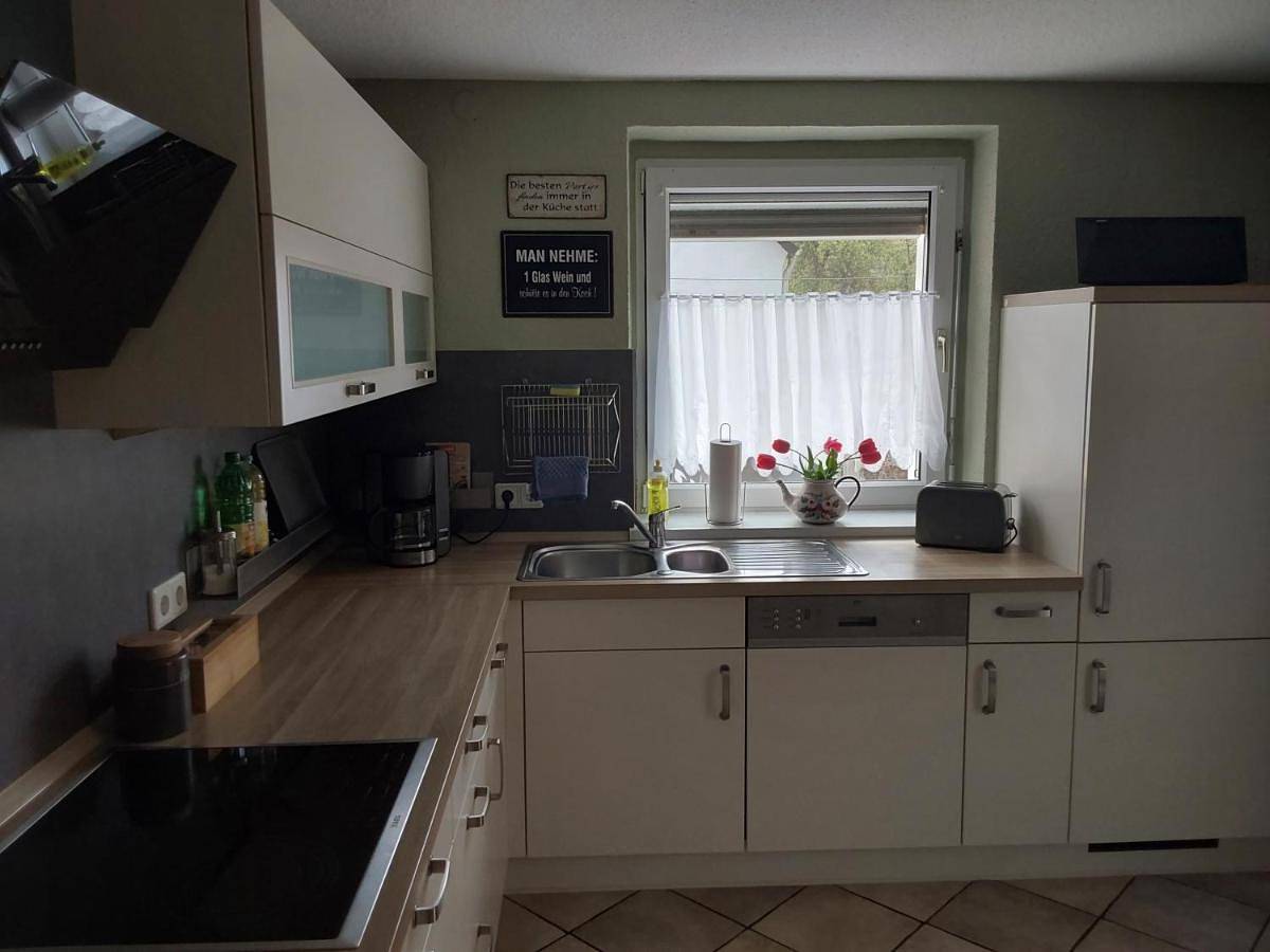 Ganze Wohnung, Three-Bedroom House in Magdeburg, Elbe-Börde-Heide