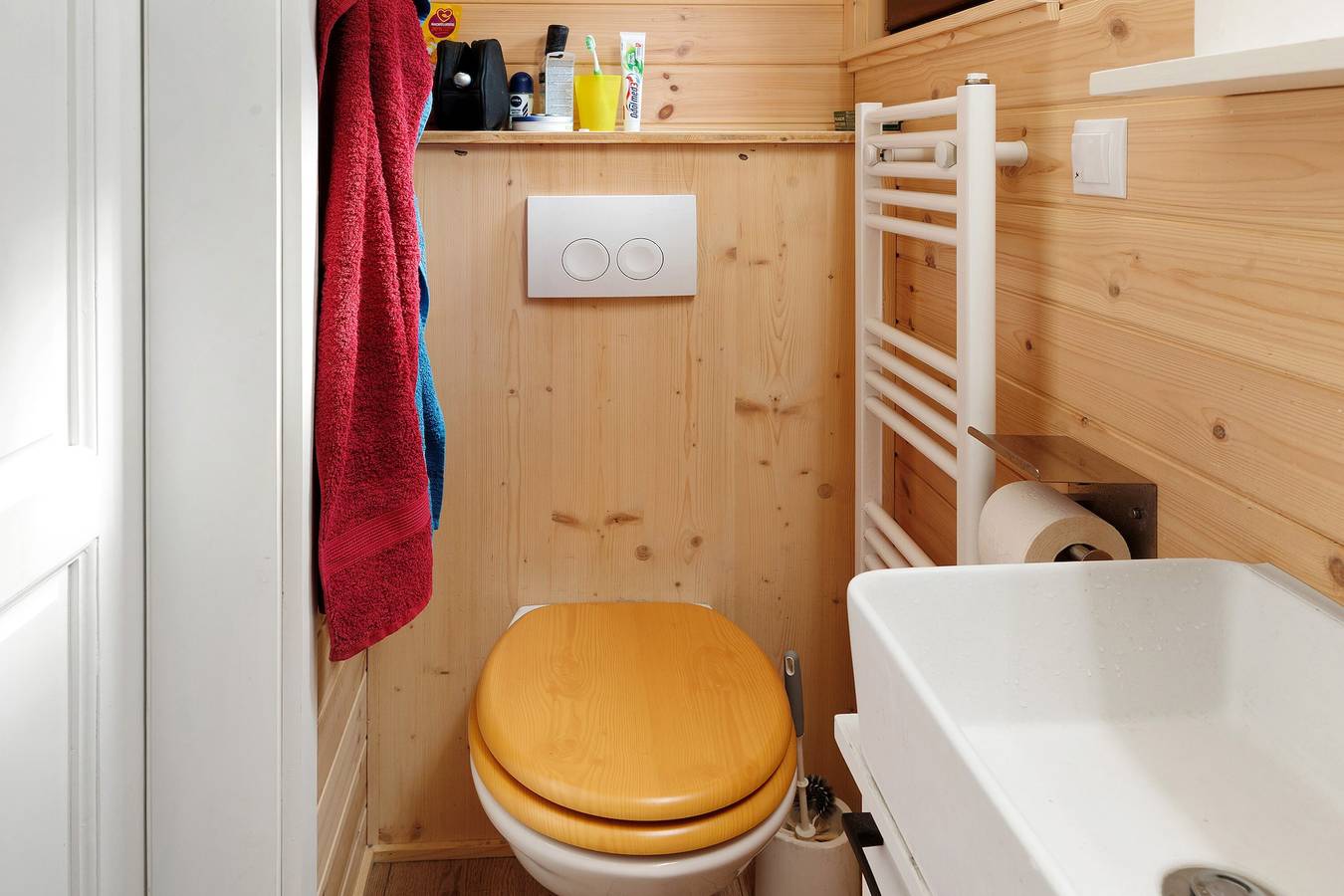 Tiny Home 'Ernesto' met privétuin, Wi-Fi en airconditioning, foto 13
