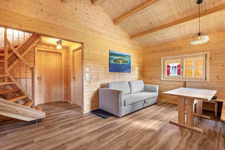Geheel appartement, Deluxe Chalet 'Wiesengrün' met privéterras en wifi in Stockach, Landkreis Konstanz