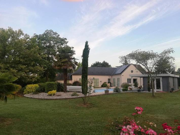 Maison d’hôte pour 12 personnes, avec terrasse et piscine