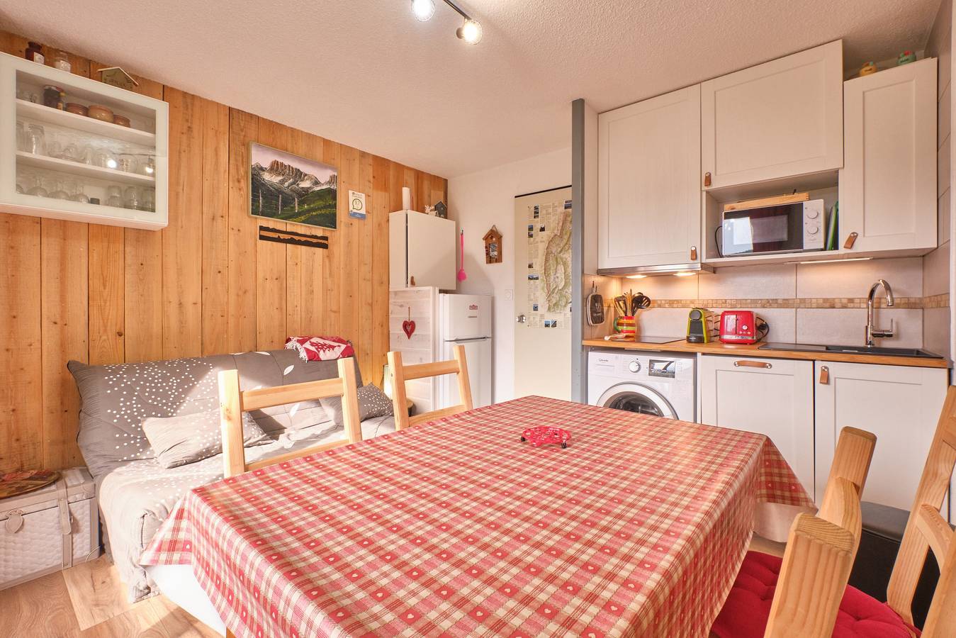 Ganze Wohnung, Appartement „Le Serpaton“ mit Bergblick und Balkon in Gresse-en-Vercors, Parc naturel régional du Vercors