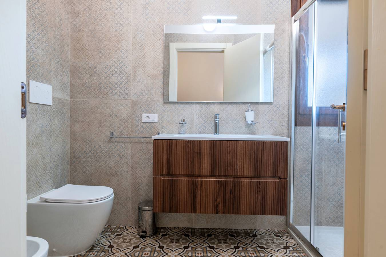 Chambre 'Primo Piano - Camera 2' avec jardin privé, Wi-Fi et climatisation in Pulsano, Golfe de Tarente