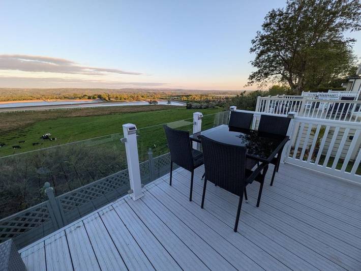 Glamping for 6 people, with Balcony and Pool as well as Lake view and View in Ribble Valley