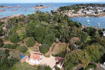 Gîte pour 8 personnes, avec jardin dans Plage Tourony