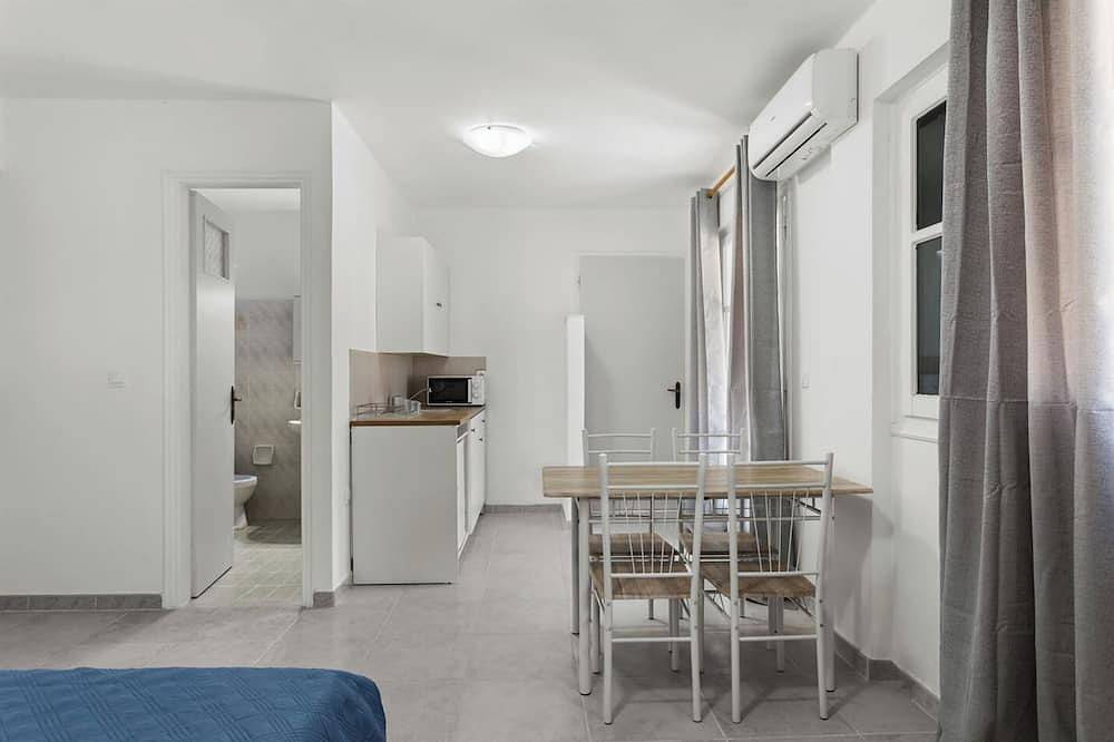 Geheel appartement, Two Room Apartment in Stoupa in Stoupa, Messenia