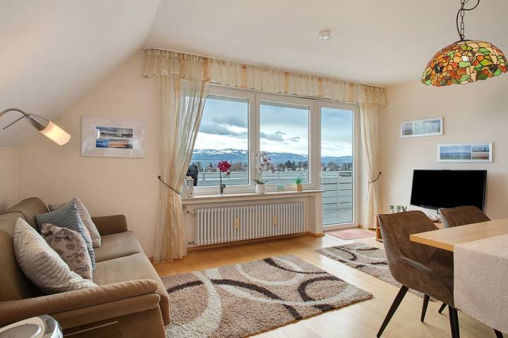 Ferienwohnung für 3 Personen, mit Seeblick und Garten