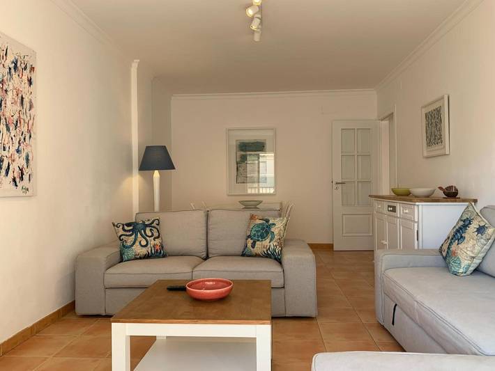 Entire apartment, Apartment 'Monte Gordo Beach Flat with Balcony' with Balcony, Wi-Fi and Air Conditioning in Monte Gordo, Faro District