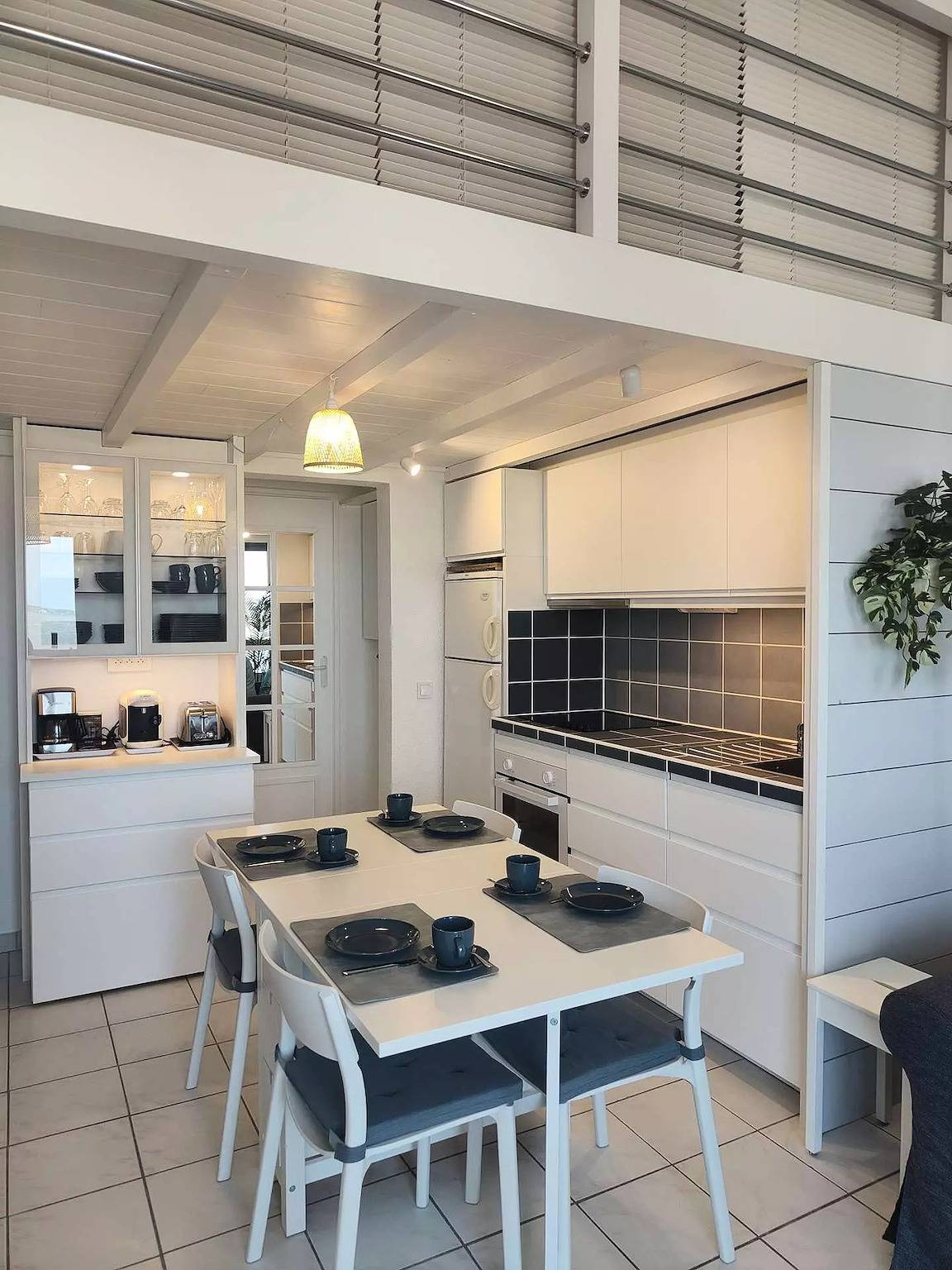 Entire apartment, Air-conditioned apartment 2 rooms + mezzanine on the 2nd floor in Le Barcares - Cap Coudalre in Le Barcarès, Côte d'Améthyste