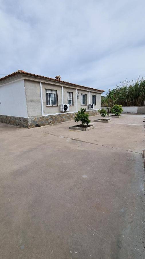 Chalet para 6 personas, con jardín además de piscina y jacuzzi, Se admiten mascotas en Provincia de Castellón - 3