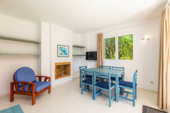 Ferienwohnung für 5 Personen, mit Kinderpool und Balkon sowie Garten in Canyamel - 4