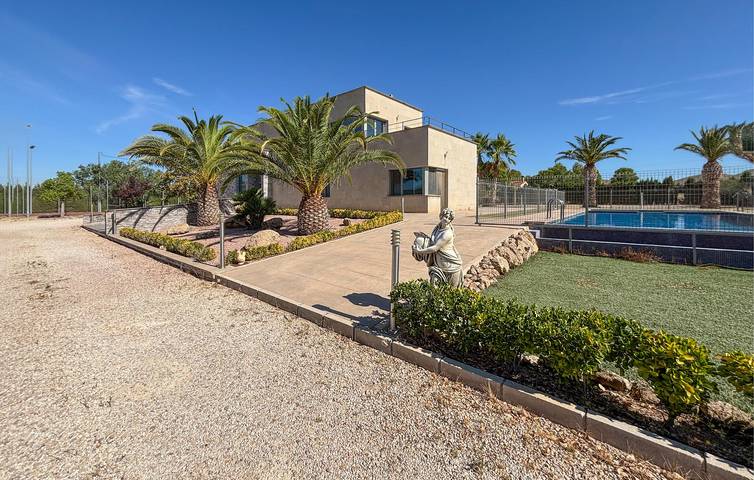 Ferienhaus für 10 Personen, mit Terrasse und Pool sowie Whirlpool, mit Haustier - 1