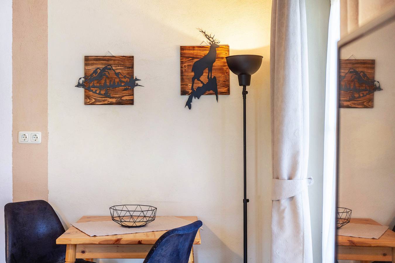 Ganze Wohnung, Ferienwohnung 'Arnspitze' mit Bergblick, Balkon und Wi-Fi in Mittenwald, Bayerische Alpen