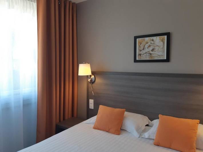 Hôtel pour 2 personnes, avec jardin à Saint-Cyr-l'École - 3