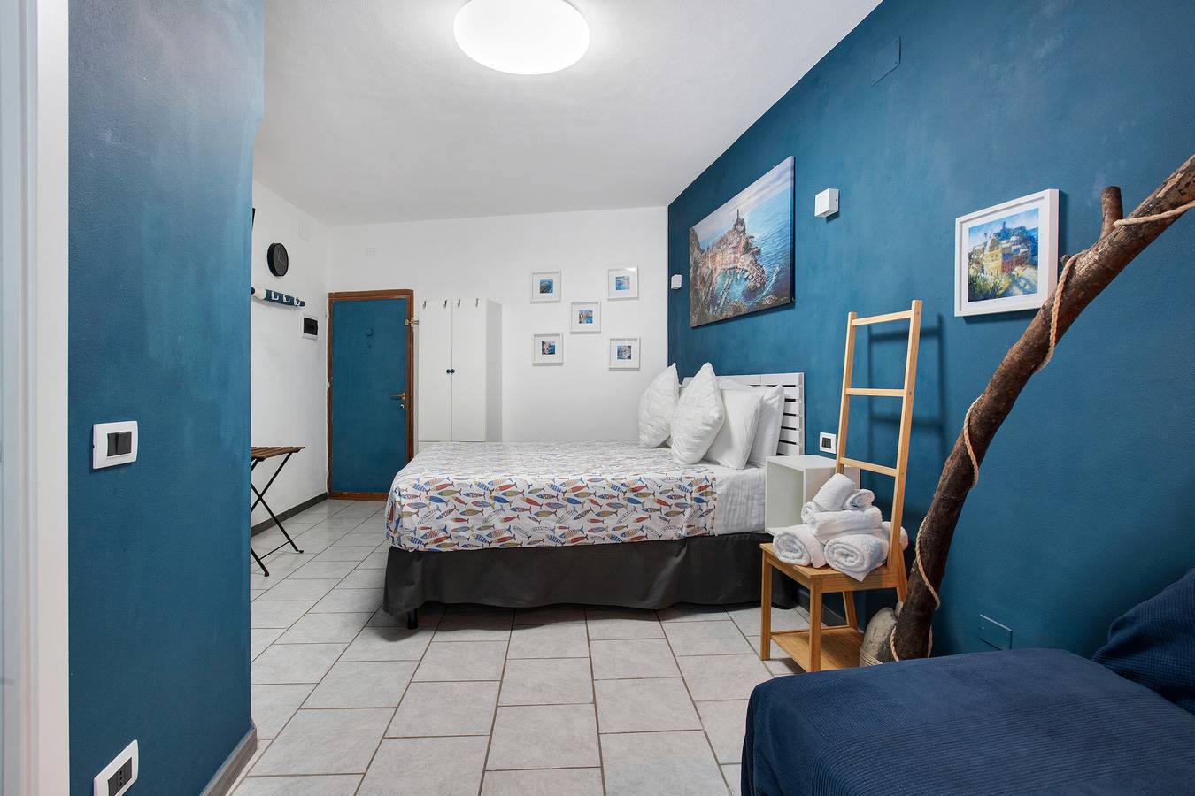 Guest House 'Ca Du Grifun 2' with Wi-Fi and Air Conditioning in Vernazza, Comune di Vernazza