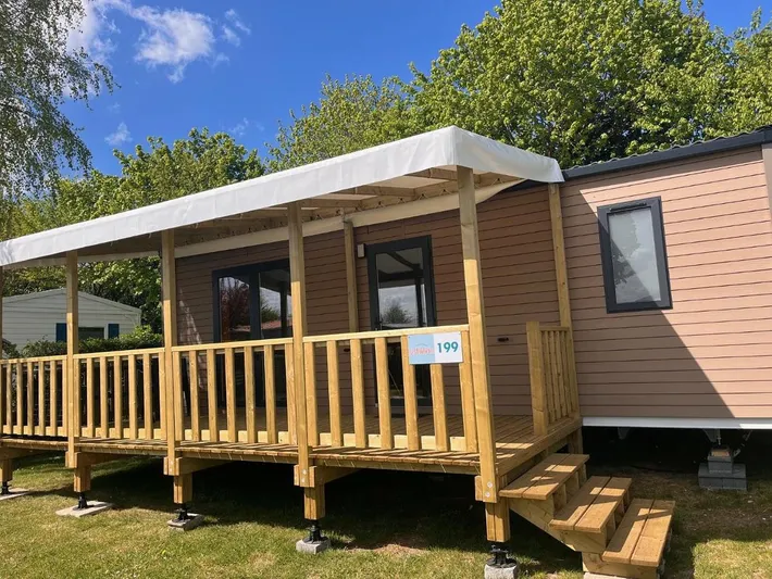 Camping para 4 personas, con terraza y piscina - 1