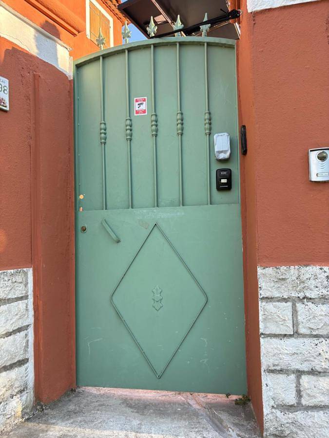 Chambre d’hôte pour 2 personnes, avec Jacuzzi ainsi que Terrasse et Jardin à Toulon - 4