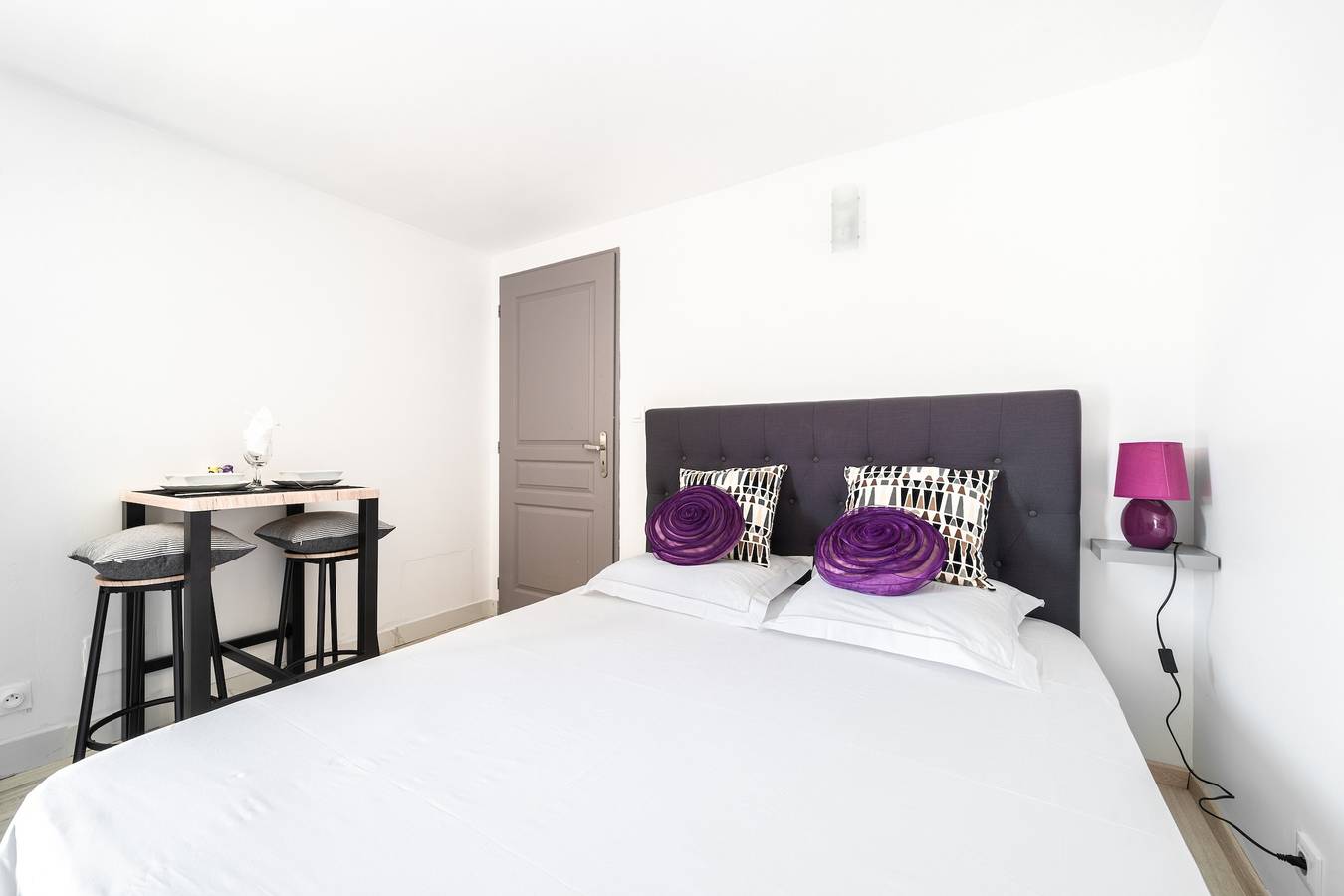 Ganze Wohnung, Ferienwohnung für 2 Personen mit Garten in Saint-Romain-en-Viennois, Parc naturel régional du Mont-Ventoux