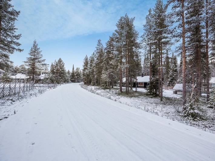 Harpan maja/mesimarja in Äkäslompolo, Lappland