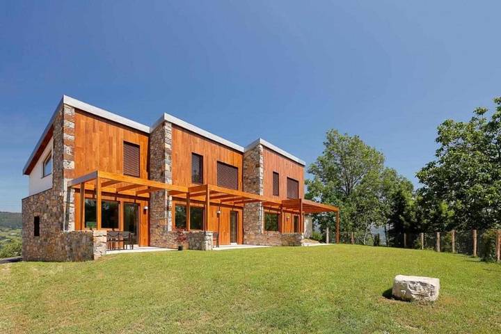 Apartamento de vacaciones para 4 personas, con jardín además de vistas y terraza - 1