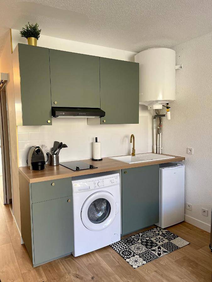 Gîte pour 2 personnes, avec Balcon ainsi que Terrasse et Piscine dans Parc de Vaugrenier - 4