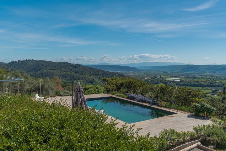 Villa for 8 people, with Balcony and Garden