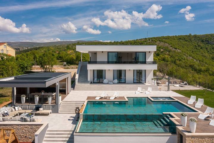 Luxusvilla Arya – 77 m2 großer beheizter Pool, Whirlpool, Sauna in Bajagić, Dalmatinisches Zagora