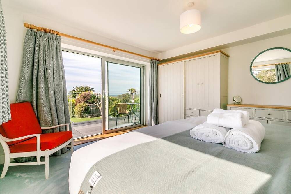 4 Bed in Trevone (oc-p28959) in Trevone, Cornwall