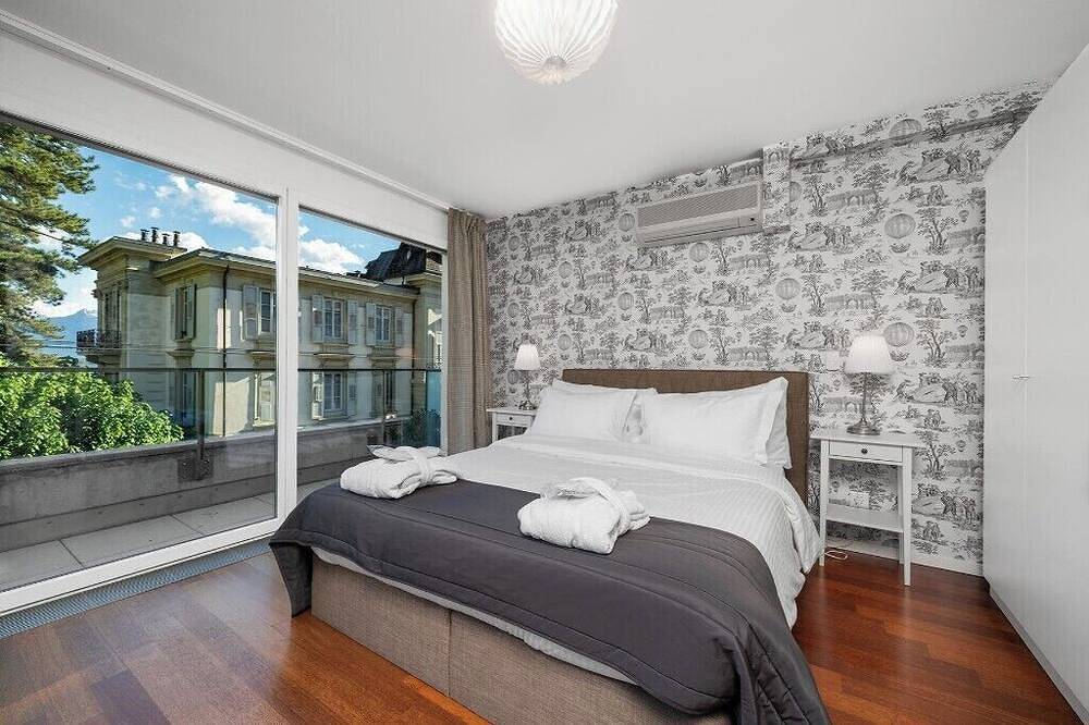 Entire apartment, Montreux Lake View Apartments & Spa Three-Bedroom B5.11 in Montreux, Lake Geneva