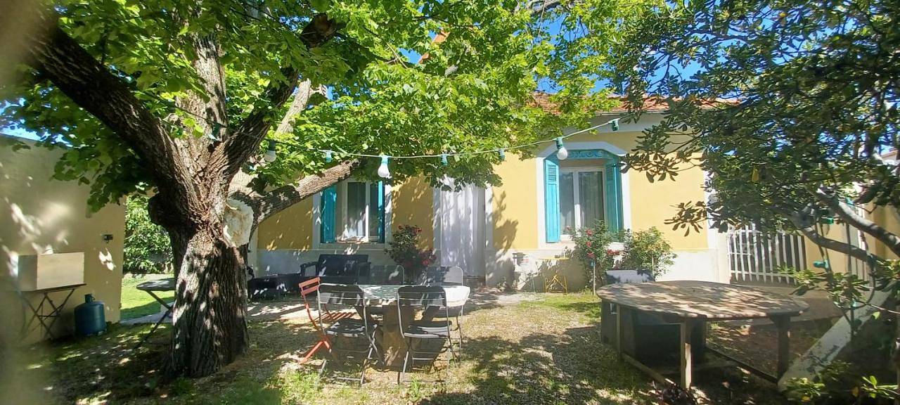 Maison 4 à 6 personnes proche village in Pélissanne, Région d'Aix-en-Provence