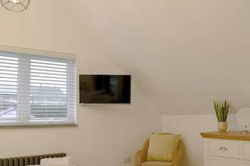 Log Cabin for 4 People in Padstow, Cornwall, Photo 3