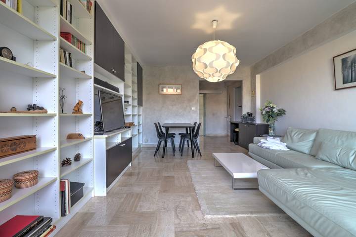 Gîte pour 4 personnes, avec balcon à Antibes - 2