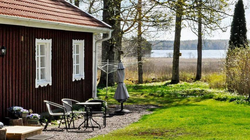 Ferienhaus für 5 Personen, mit Ausblick und Garten, mit Haustier am Vänern