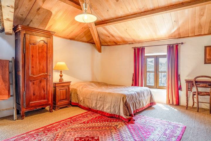 Chambre d’hôtes « Chambre 3 » avec piscine partagée, terrasse commune et Wi-Fi in Vers-Pont-du-Gard, Région de Nîmes