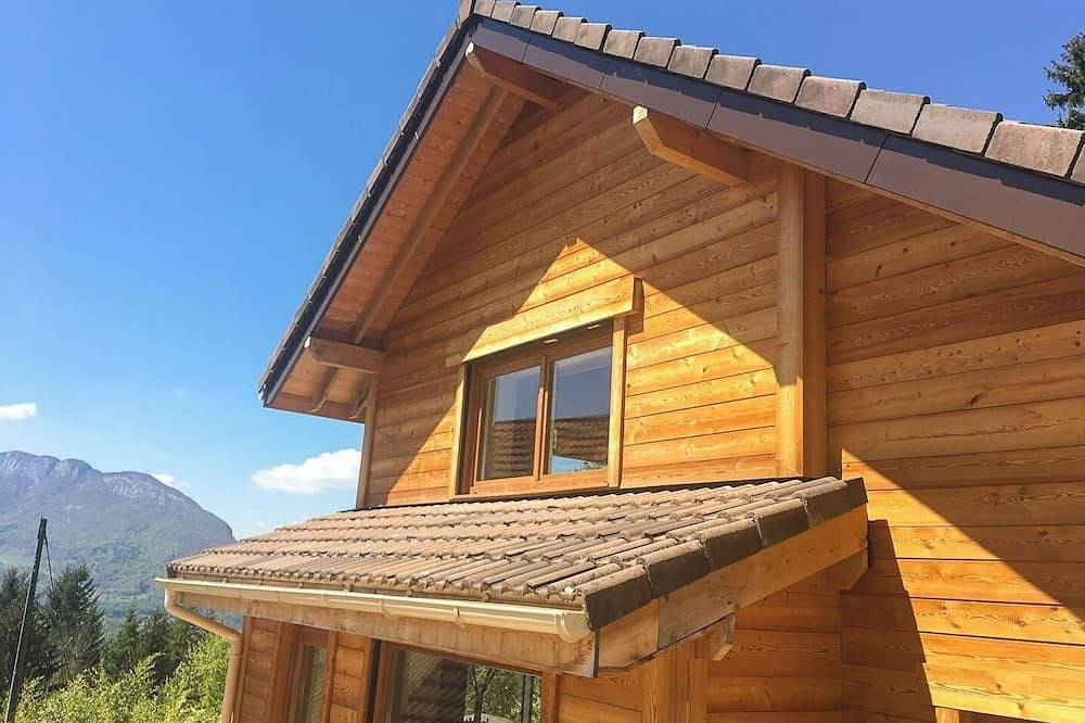 Le Mazot - Chalet confortable - calme et vue in Talloires-Montmin, Région d'Annecy