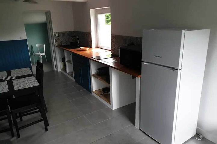 Logement Agréable Rénové Dans une Longère in Rostrenen, Guingamp Region