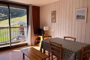 Gîte pour 6 personnes, avec balcon à Gouaux-de-Larboust