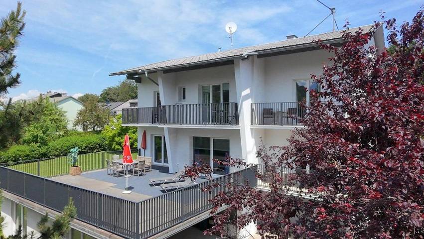 Ferienwohnung für 2 Personen, mit Ausblick und Garten sowie Balkon - 1