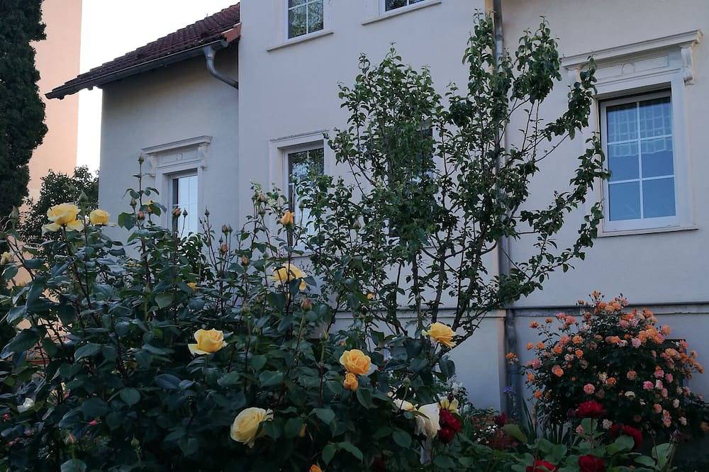 Ganze Wohnung, Großzügige, zentrumsnahe und familienfreundliche Ferienwohnung in Dresden! in Cotta, Dresden
