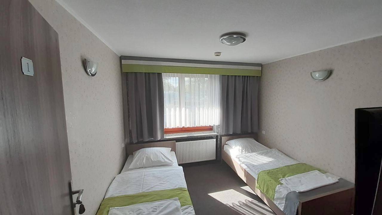 Twin Room with Shared Bathroom in Opole, Region Opole