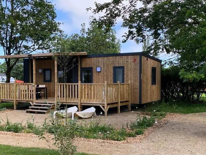 Camping Le Domaine de Mesqueau - Mobilhome 4 personnes - Cottage Premium – 2 chambres, 4 personnes in Plougasnou, Ceinture Dorée