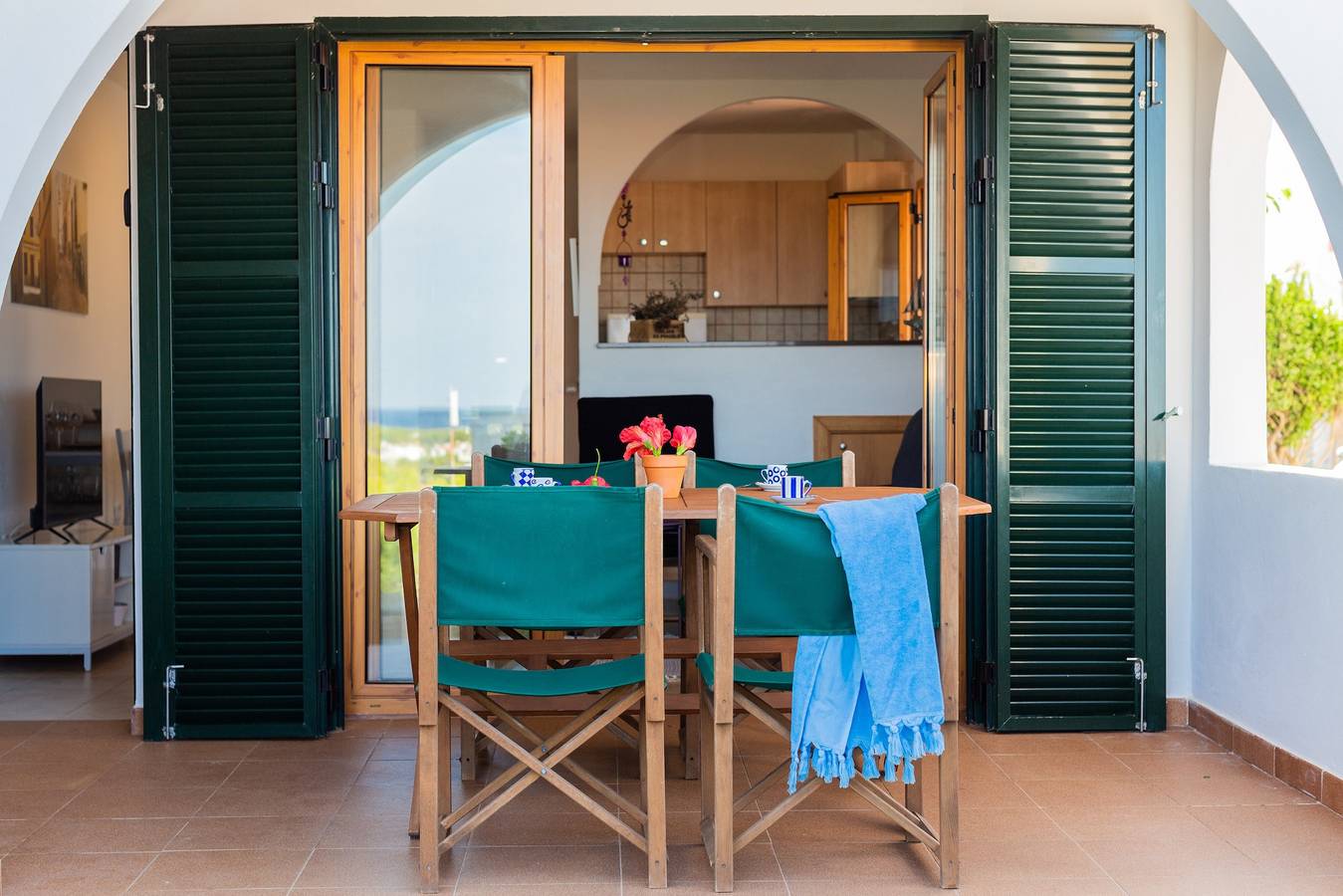 Appartement entier, Appartement 'En Arenal En Castell' avec vue sur la mer, piscine partagée et Wi-Fi in Arenal d'en Castell, Es Mercadal