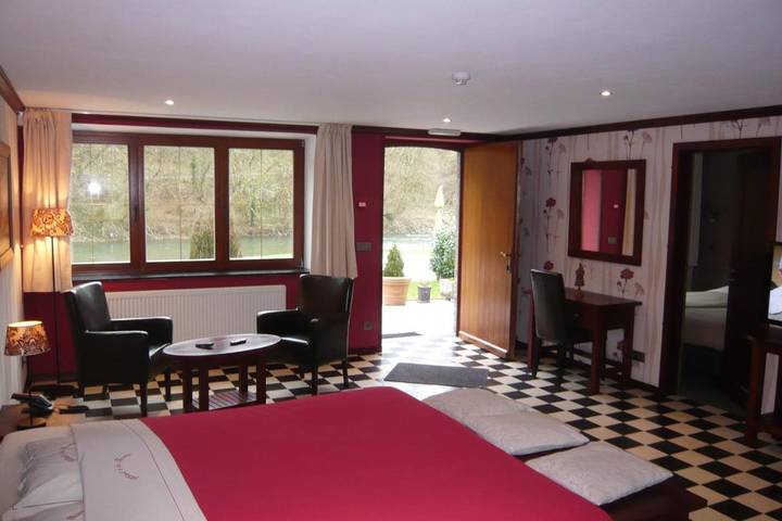 Hôtel pour 3 personnes, avec jacuzzi et jardin, animaux acceptés dans Sy